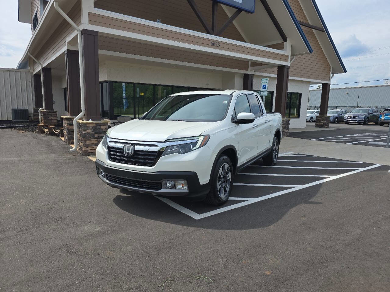 Used 2019 Honda Ridgeline RTL-E image 2