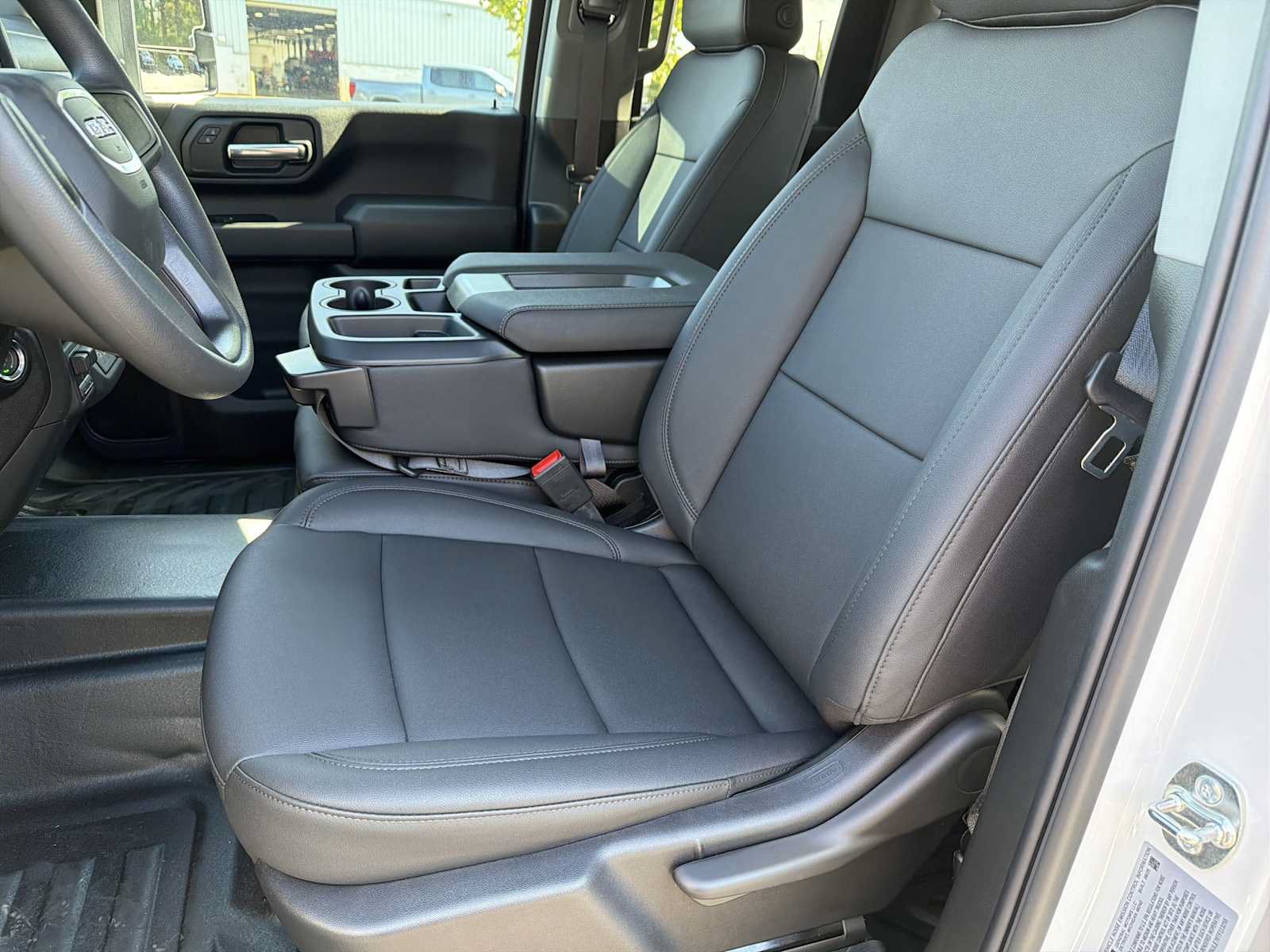 New 2026 GMC Sierra 2500 Pro w/ 1SA Pro Safety Plus Package AWD/4WD image 16