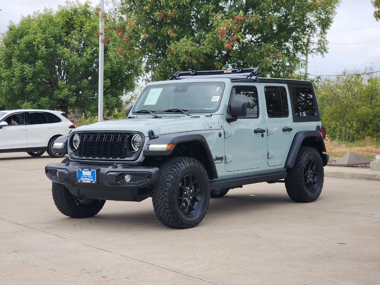 Used 2024 Jeep Wrangler Unlimited Sport AWD/4WD image 4