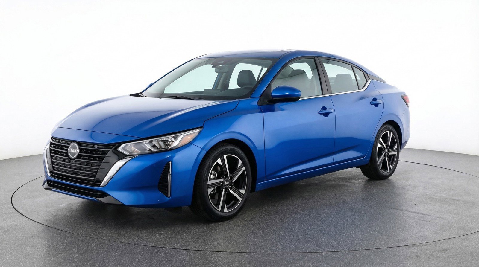 Used 2025 Nissan Sentra SV image 3