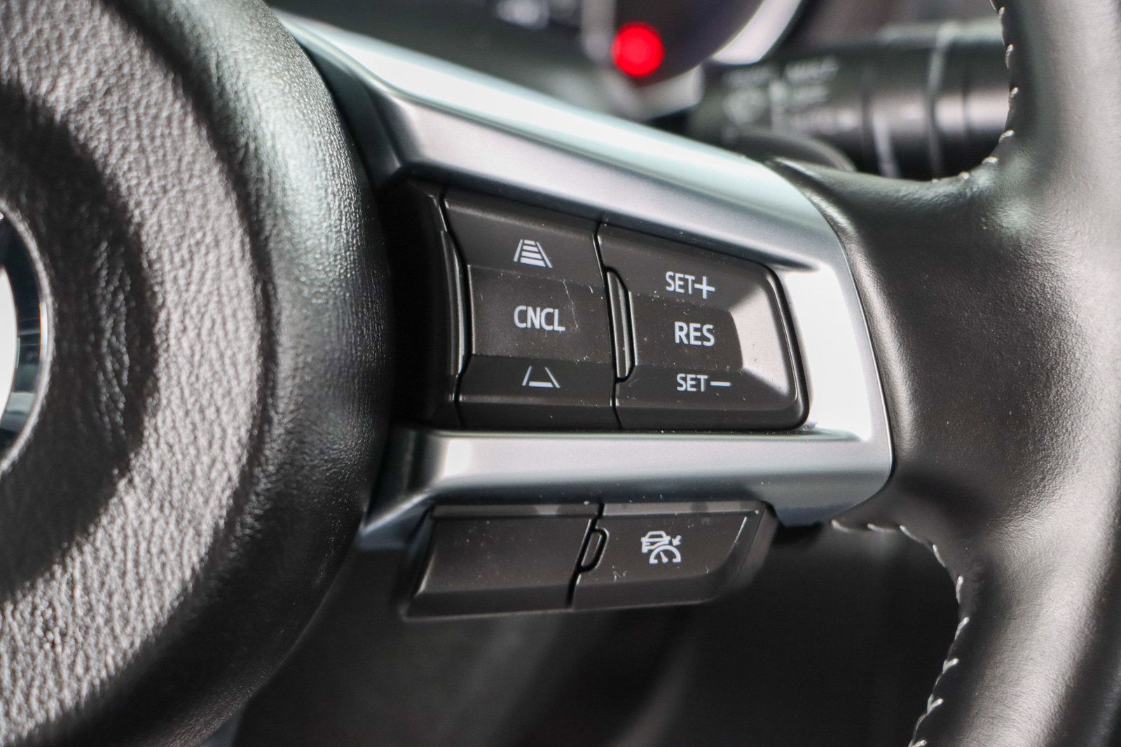 Used 2025 MAZDA MX-5 Miata RF Grand Touring image 14