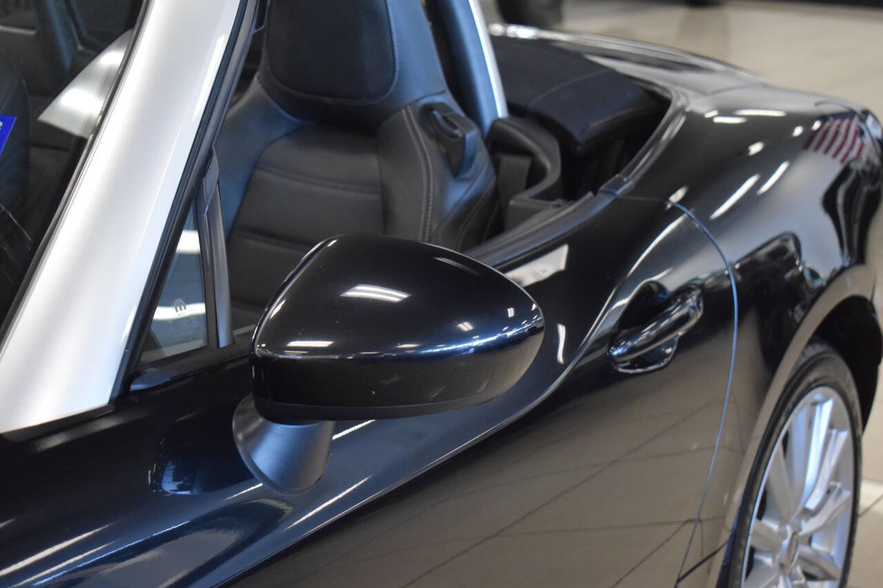 Used 2017 FIAT 124 Spider Lusso image 10