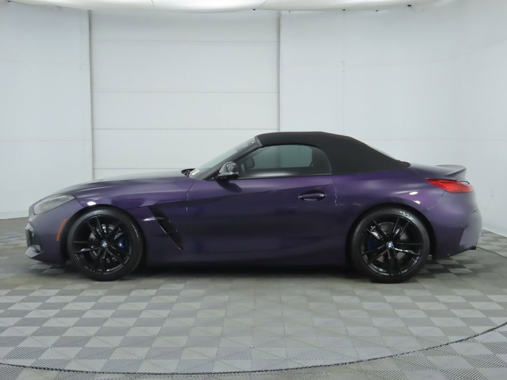 Used 2025 BMW Z4 M40i w/ Premium Package image 16