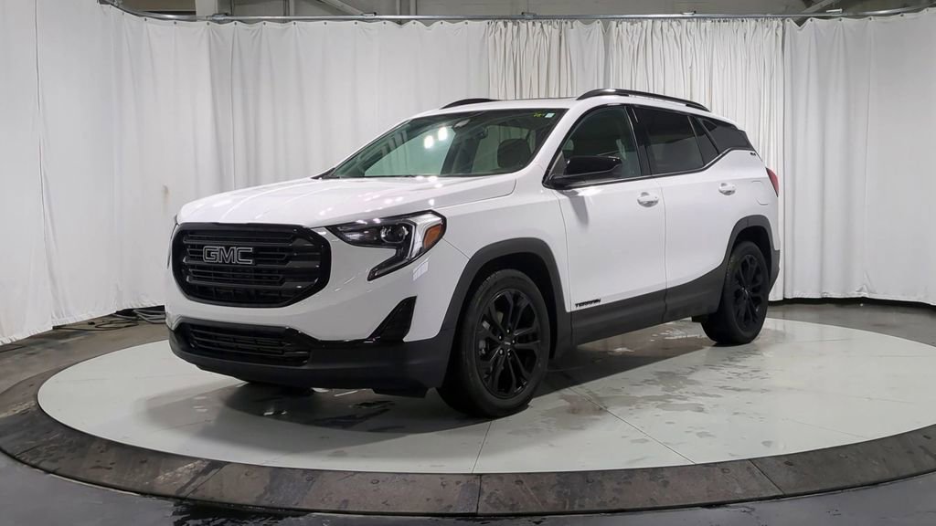 Used 2020 GMC Terrain SLE w/ Driver Convenience Package image 5