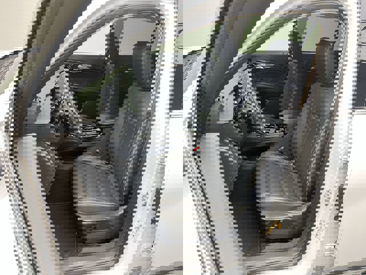 Certified 2023 Buick Envision Essence image 9