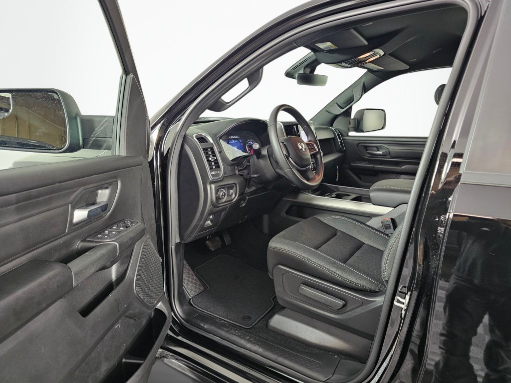 New 2026 RAM 1500 Express AWD/4WD image 22
