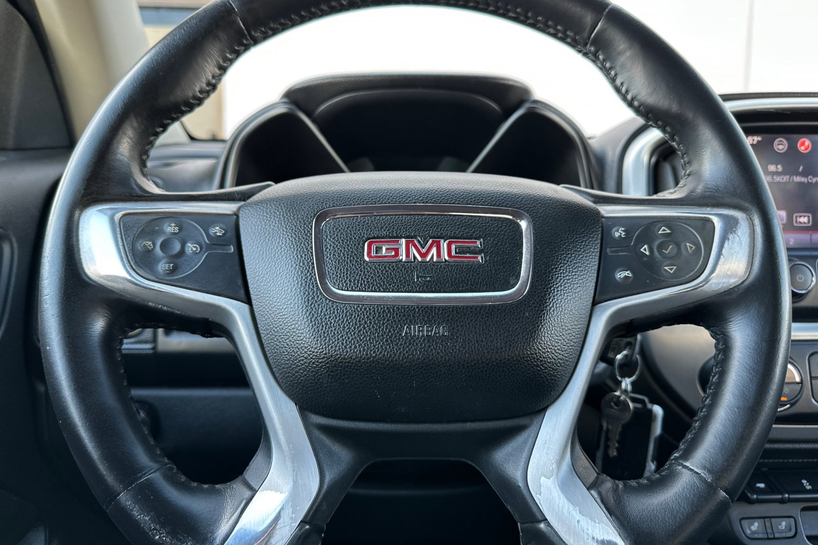 Used 2016 GMC Canyon SLT w/ Driver Alert Package image 33