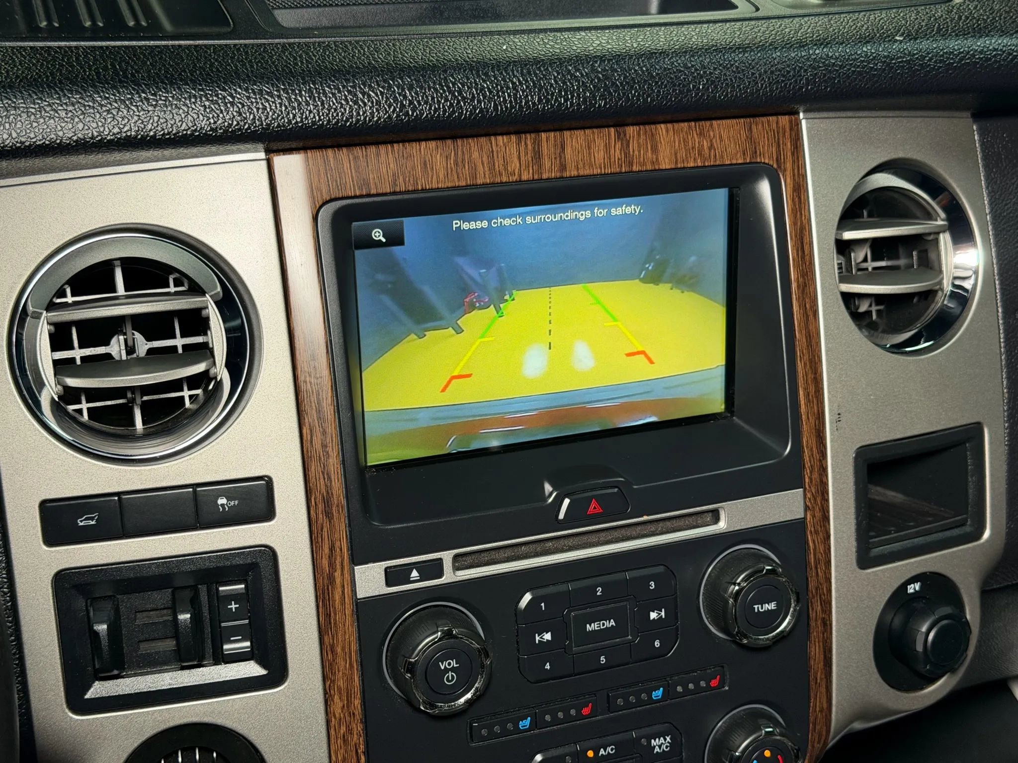 Used 2015 Ford Expedition King Ranch image 48