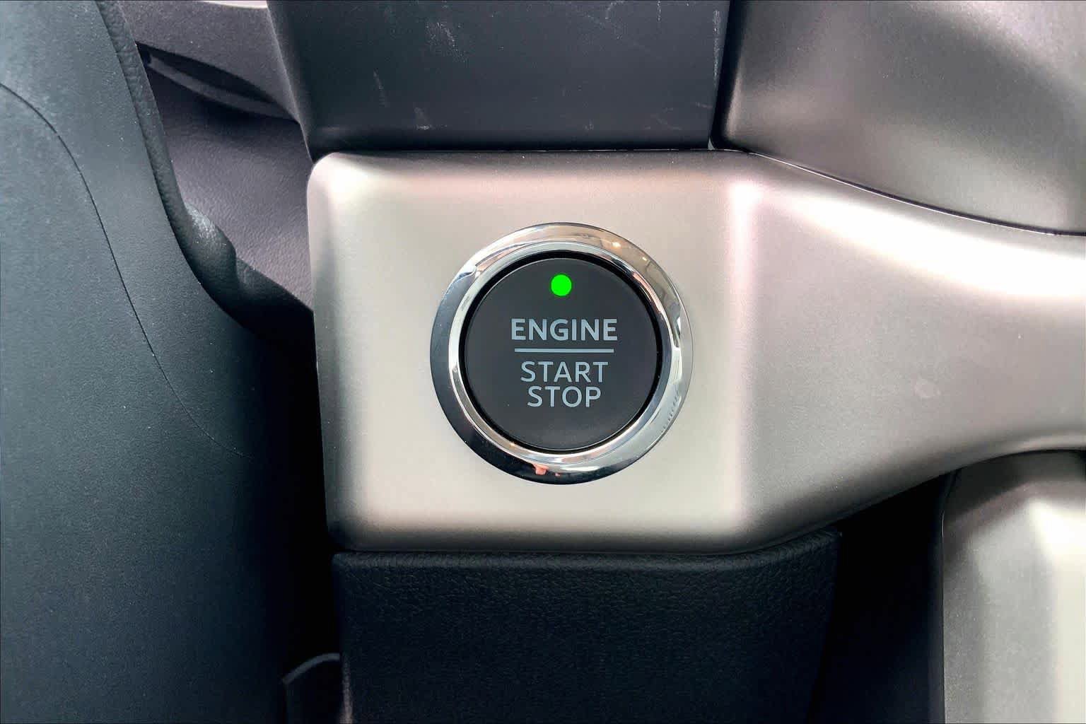 Used 2024 Ford Expedition XLT RWD image 31