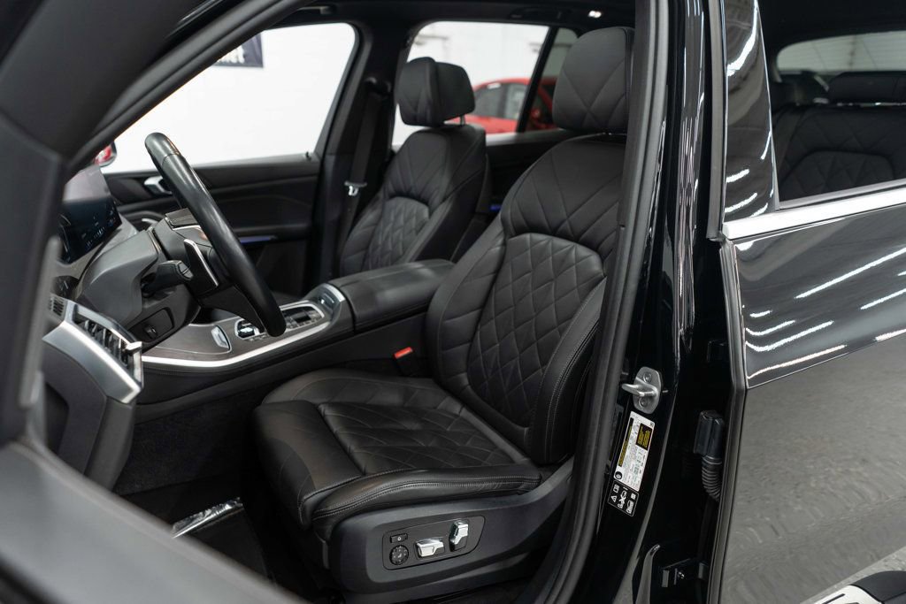 Used 2024 BMW X5 xDrive40i w/ Premium Package image 9