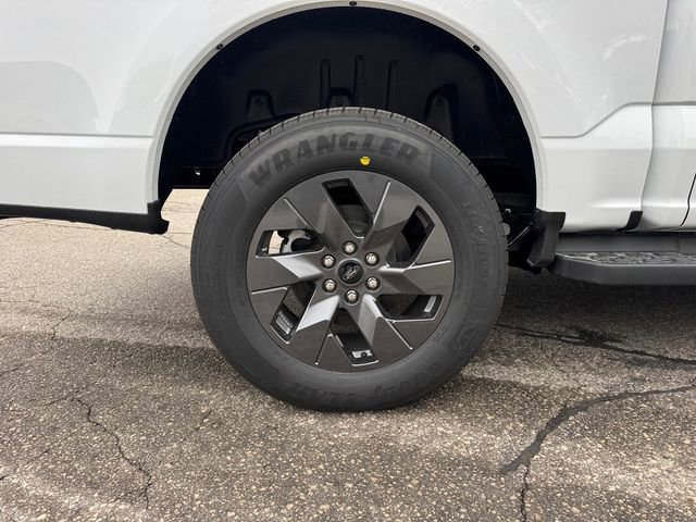 New 2025 Ford F150 Lightning Lariat image 11