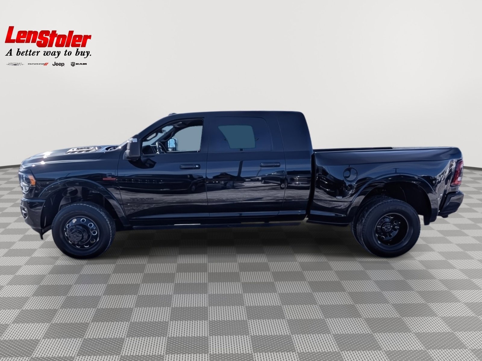 Used 2024 RAM 3500 Limited image 2