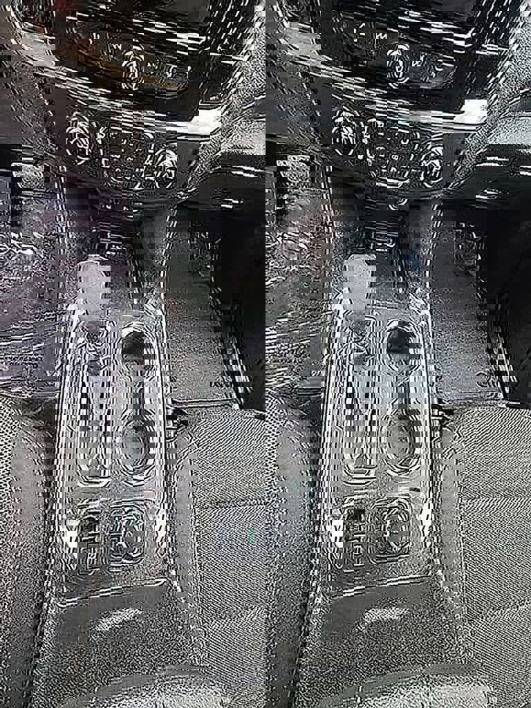 Used 2023 Chevrolet Traverse LT image 31