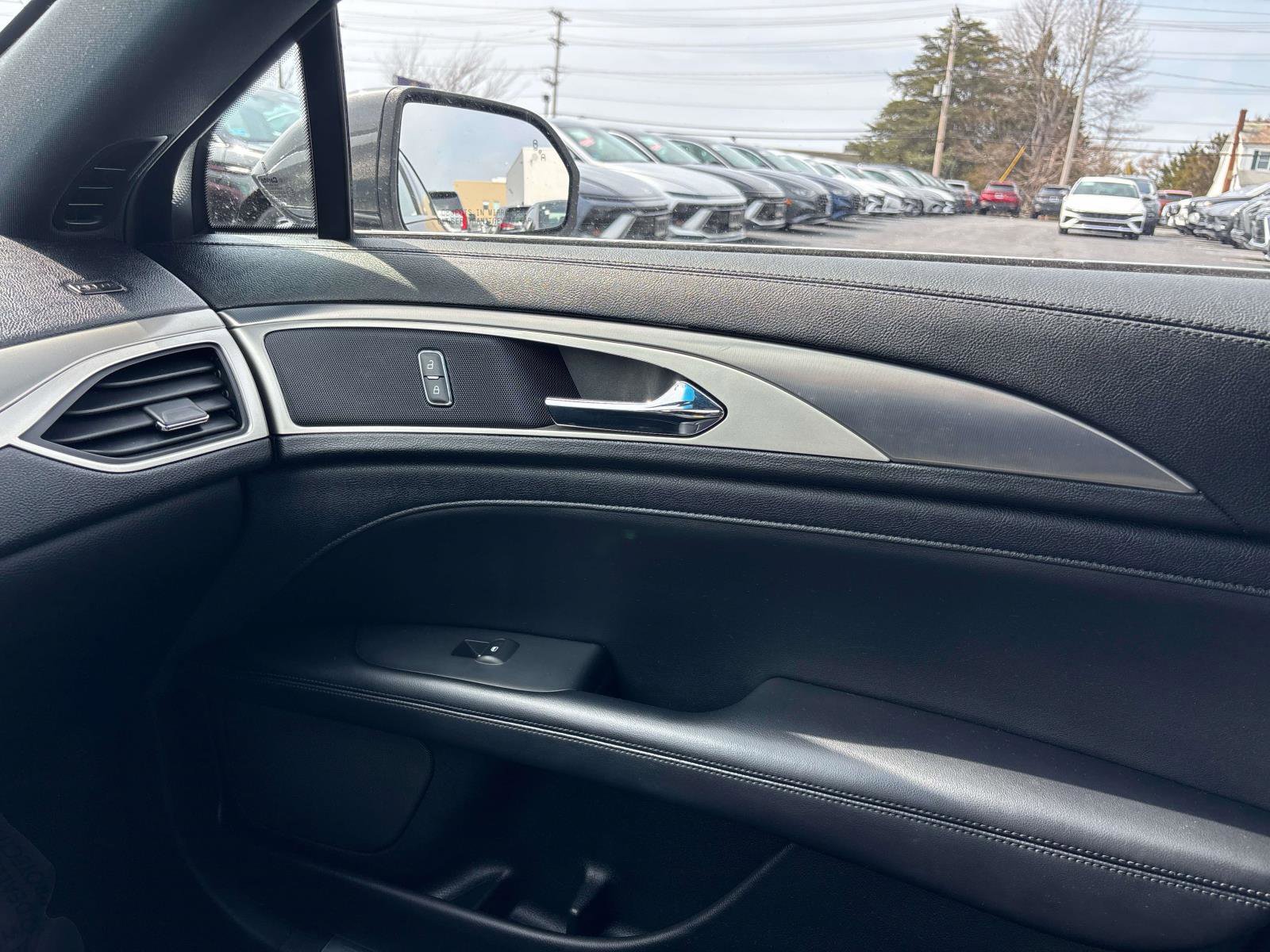 Used 2019 Lincoln MKZ Premiere AWD/4WD image 26