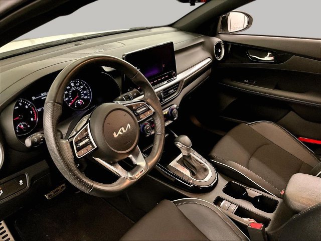 Used 2023 Kia Forte GT-Line w/ GT-Line Technology Package FWD image 12