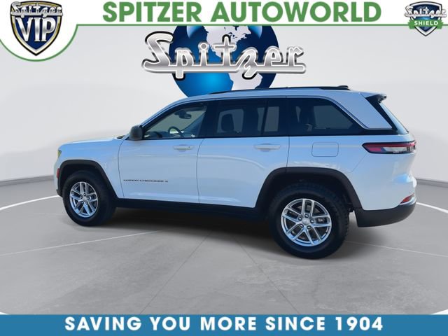 Used 2023 Jeep Grand Cherokee Laredo w/ Luxury Tech Group I AWD/4WD image 7