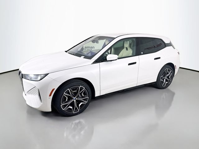 Used 2026 BMW iX xDrive45 AWD/4WD image 3