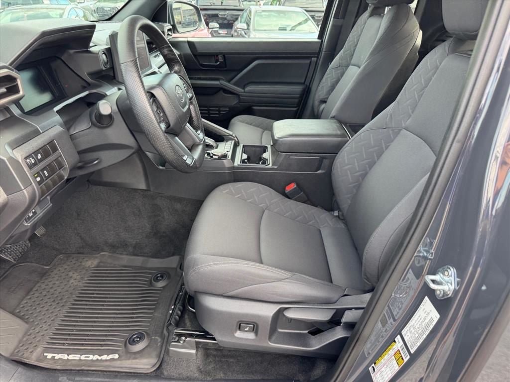 Used 2025 Toyota Tacoma SR AWD/4WD image 12