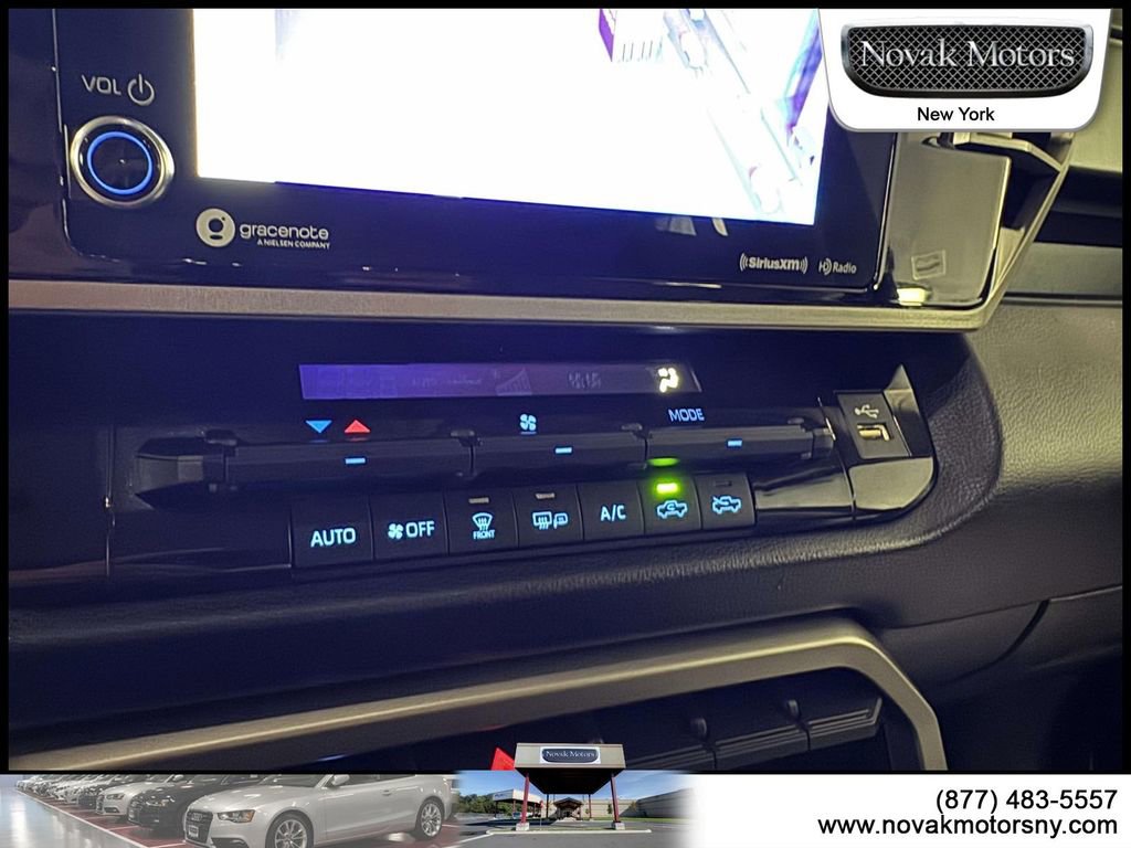 Used 2023 Toyota Tundra SR5 w/ SR5 Convenience Package AWD/4WD image 23