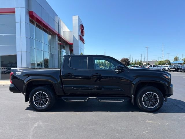 Certified 2025 Toyota Tacoma TRD Sport AWD/4WD image 8
