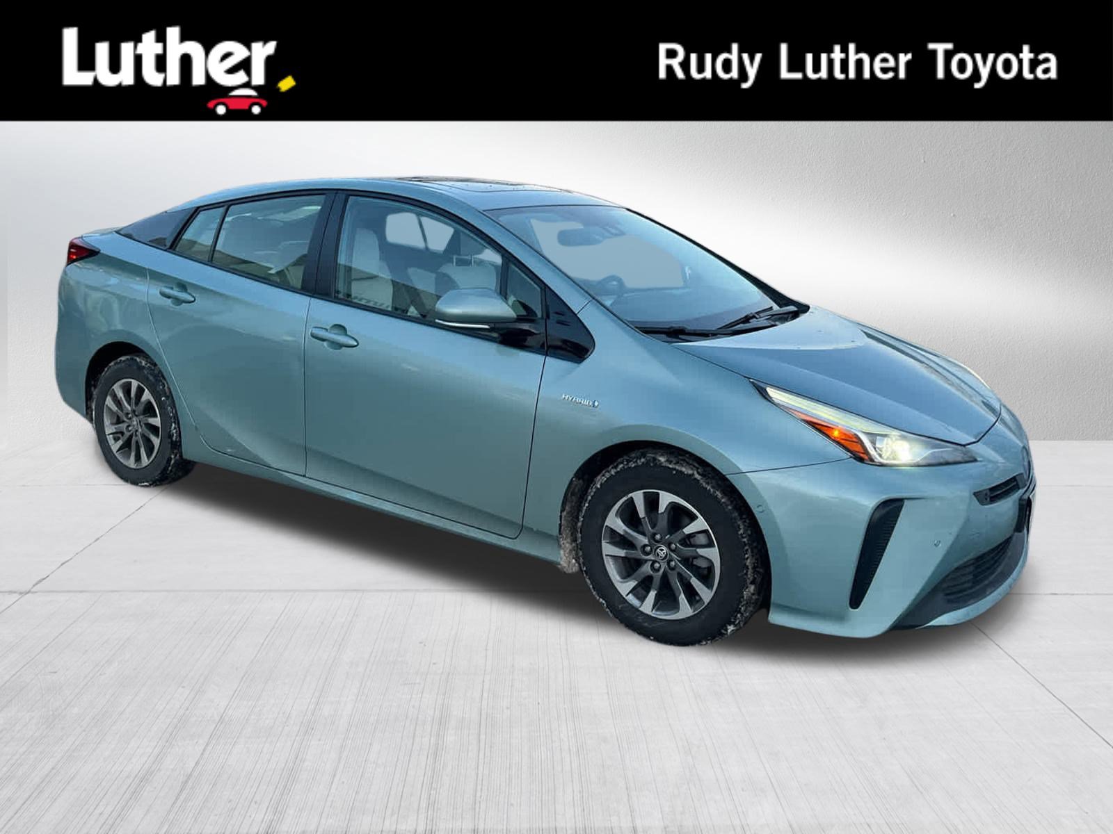 Certified 2019 Toyota Prius XLE image 1