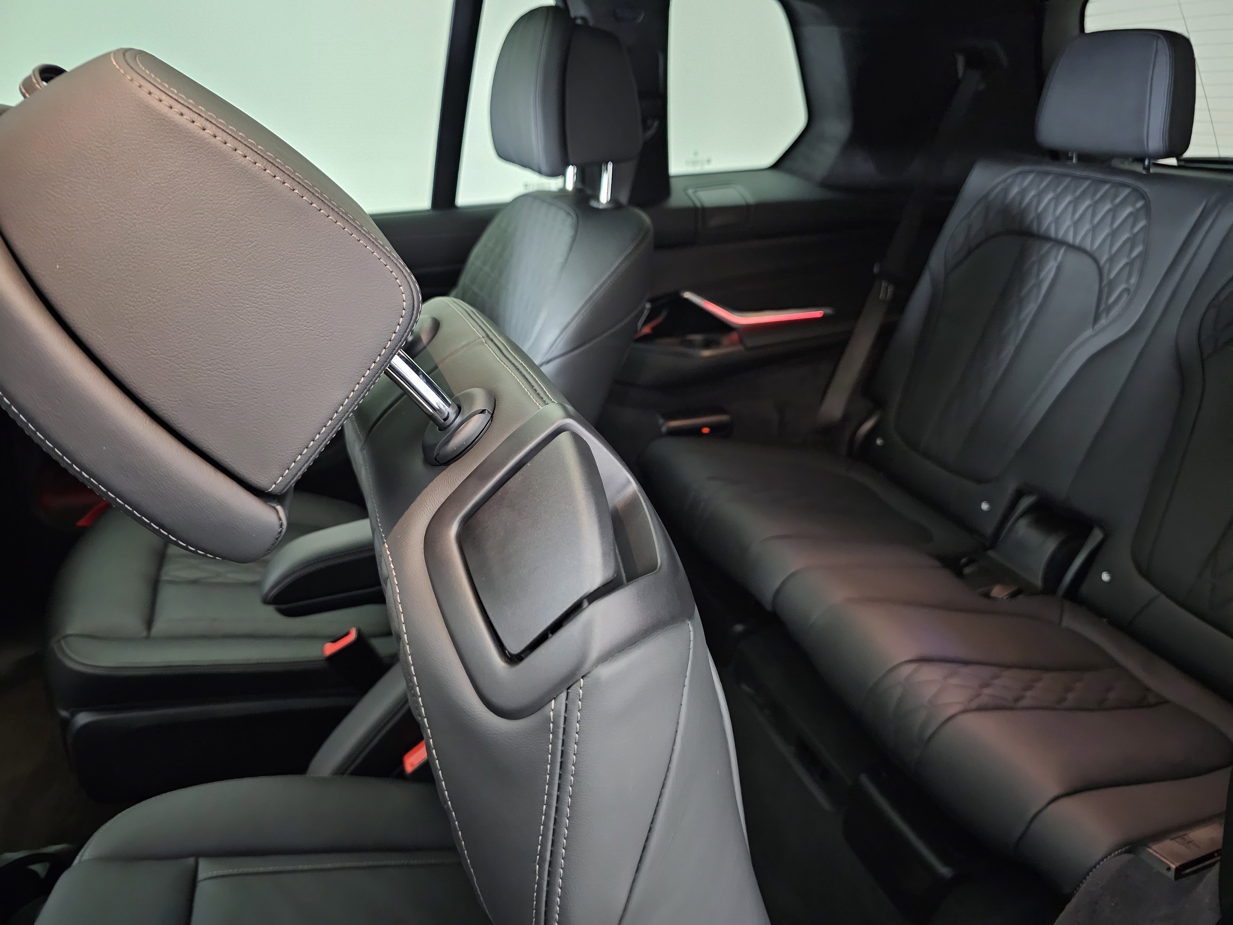 Used 2025 BMW X7 M60i image 26