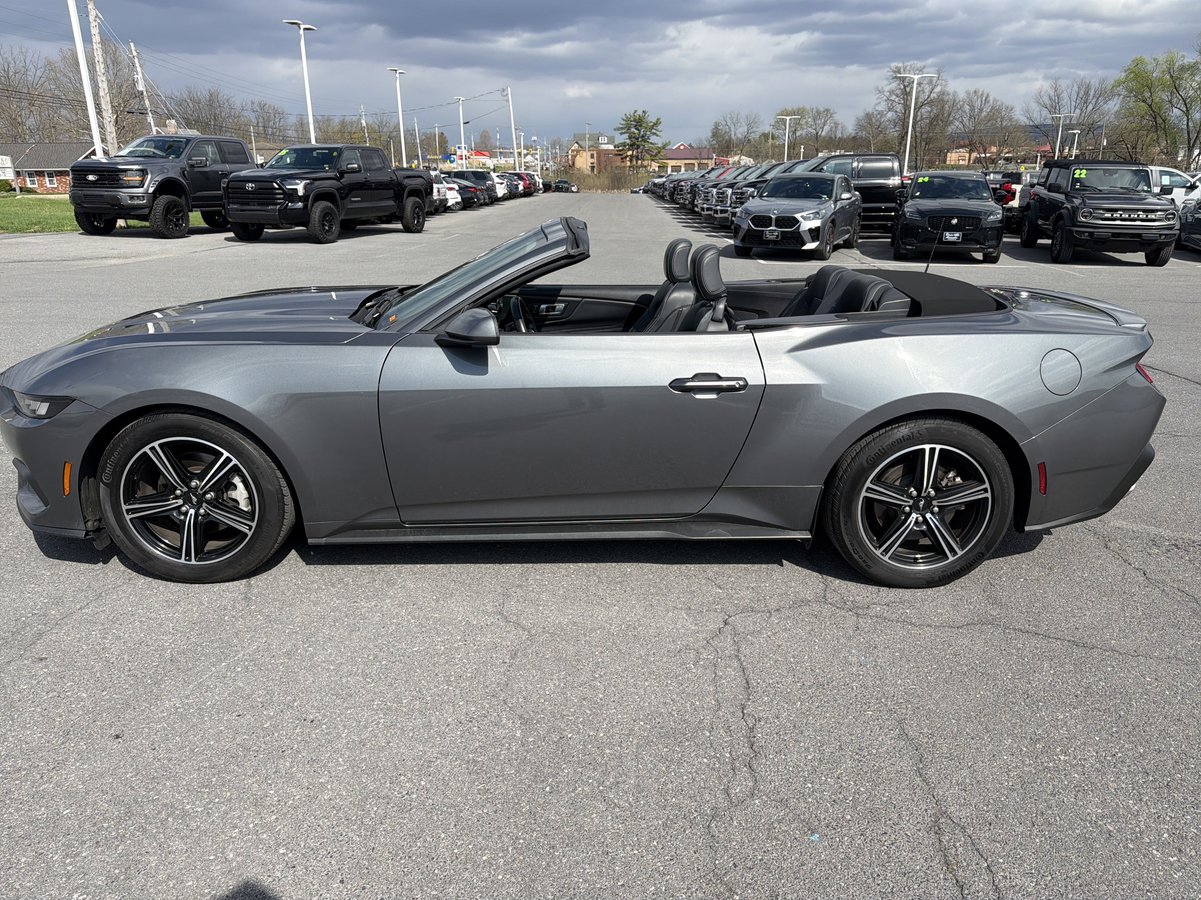 Certified 2025 Ford Mustang Premium image 35