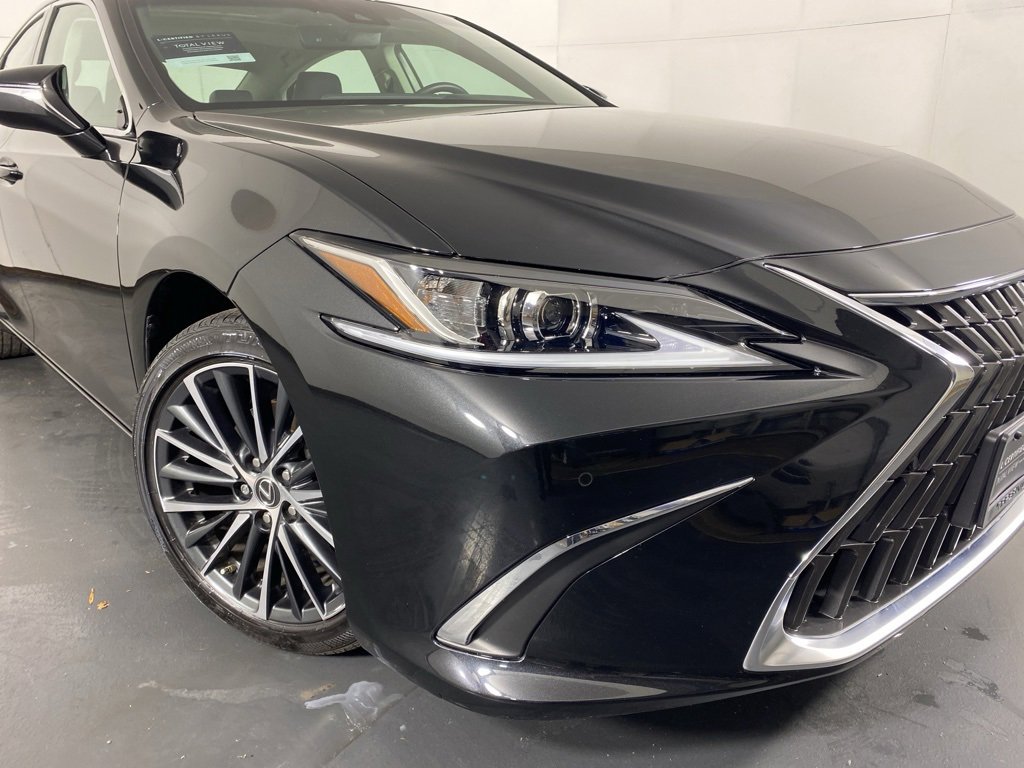 Certified 2023 Lexus ES 300h w/ Premium Package image 3
