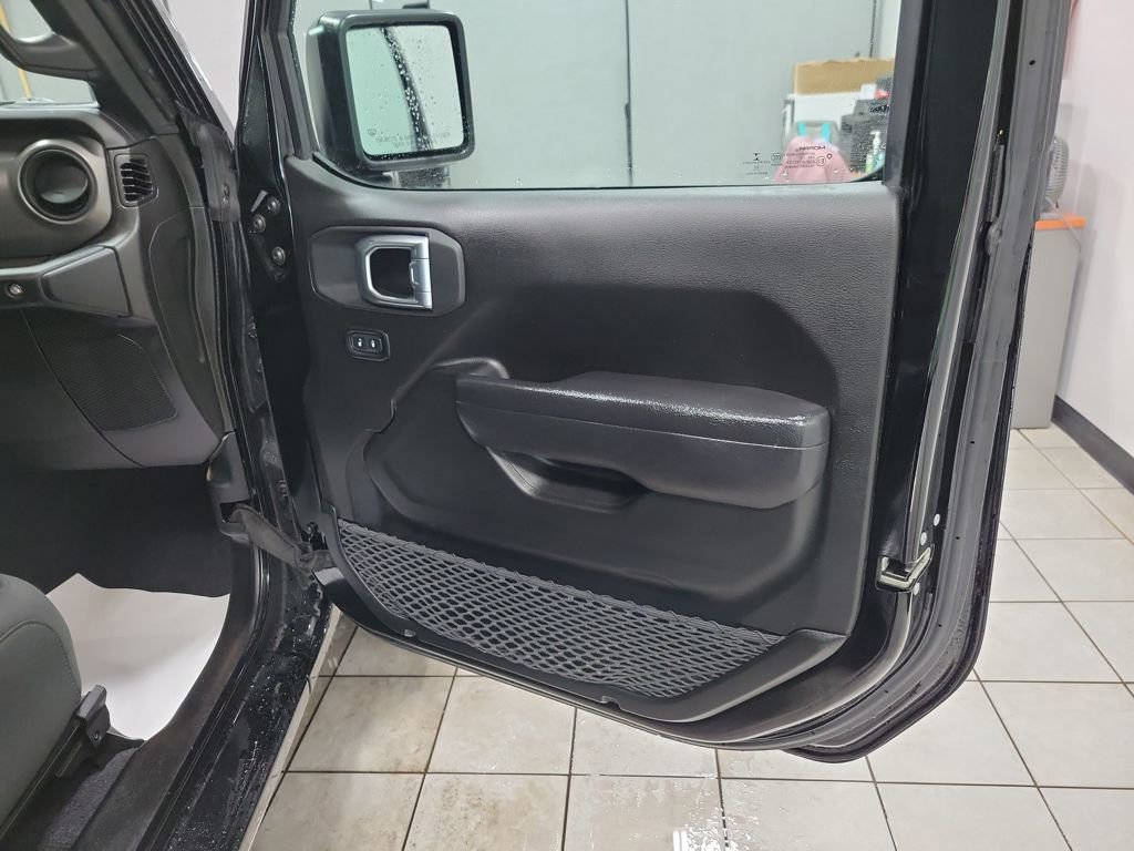 Used 2022 Jeep Wrangler Sport S image 11