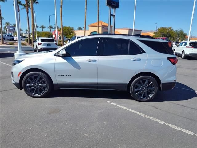 Certified 2022 Chevrolet Equinox RS w/ Infotainment Package FWD image 1