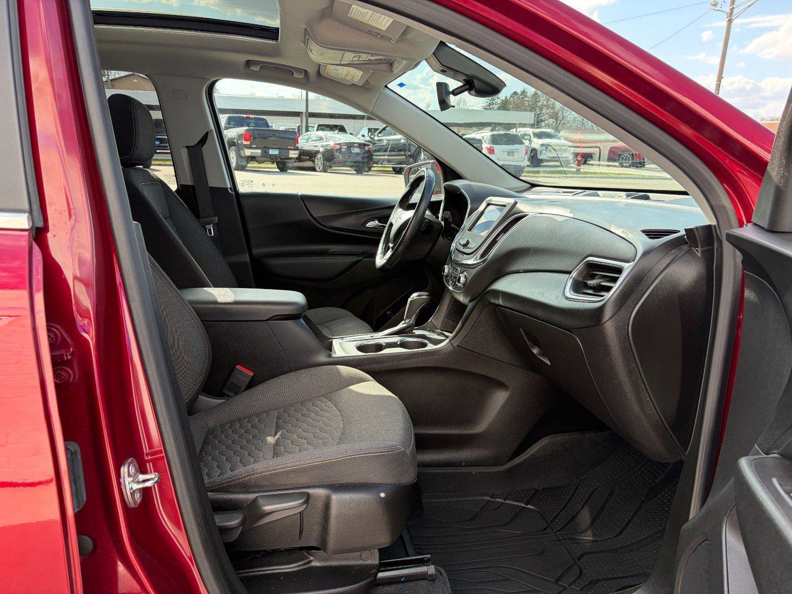Used 2021 Chevrolet Equinox LT AWD/4WD image 22