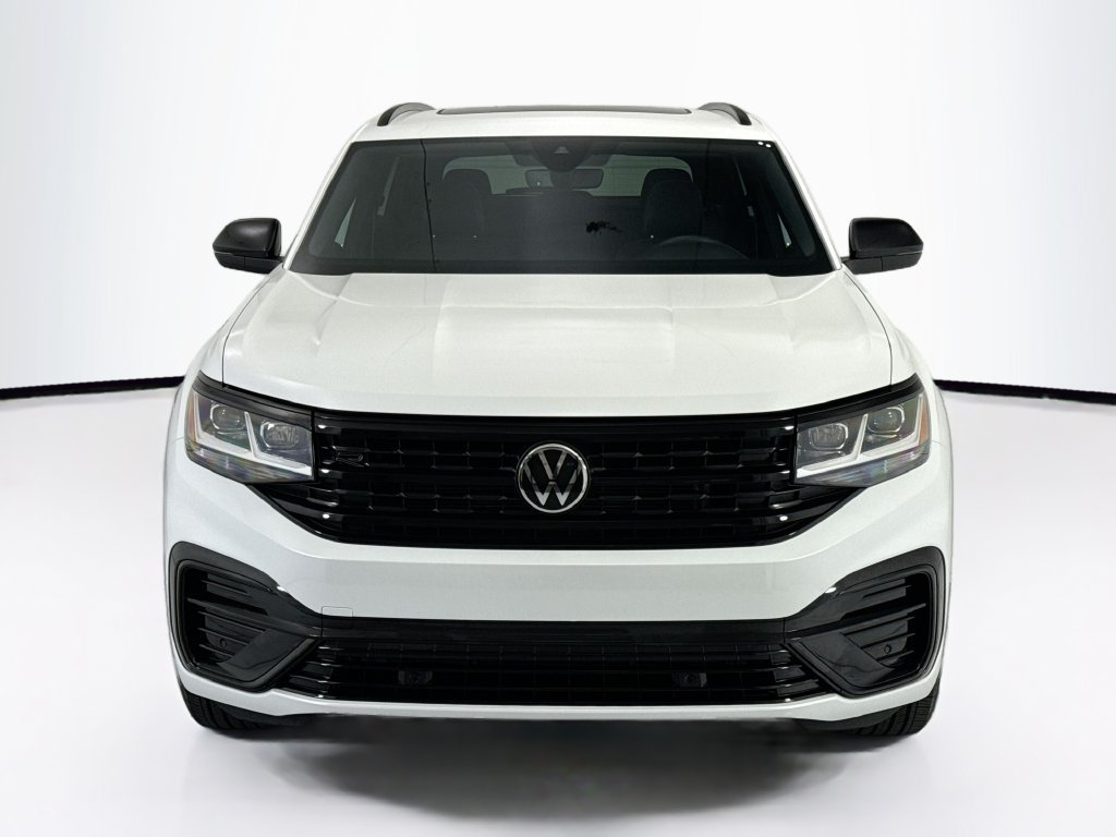 Used 2023 Volkswagen Atlas Cross Sport SEL R-Line AWD/4WD image 2