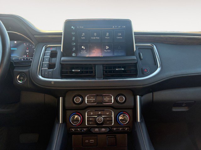 Used 2023 Chevrolet Suburban Premier AWD/4WD image 5