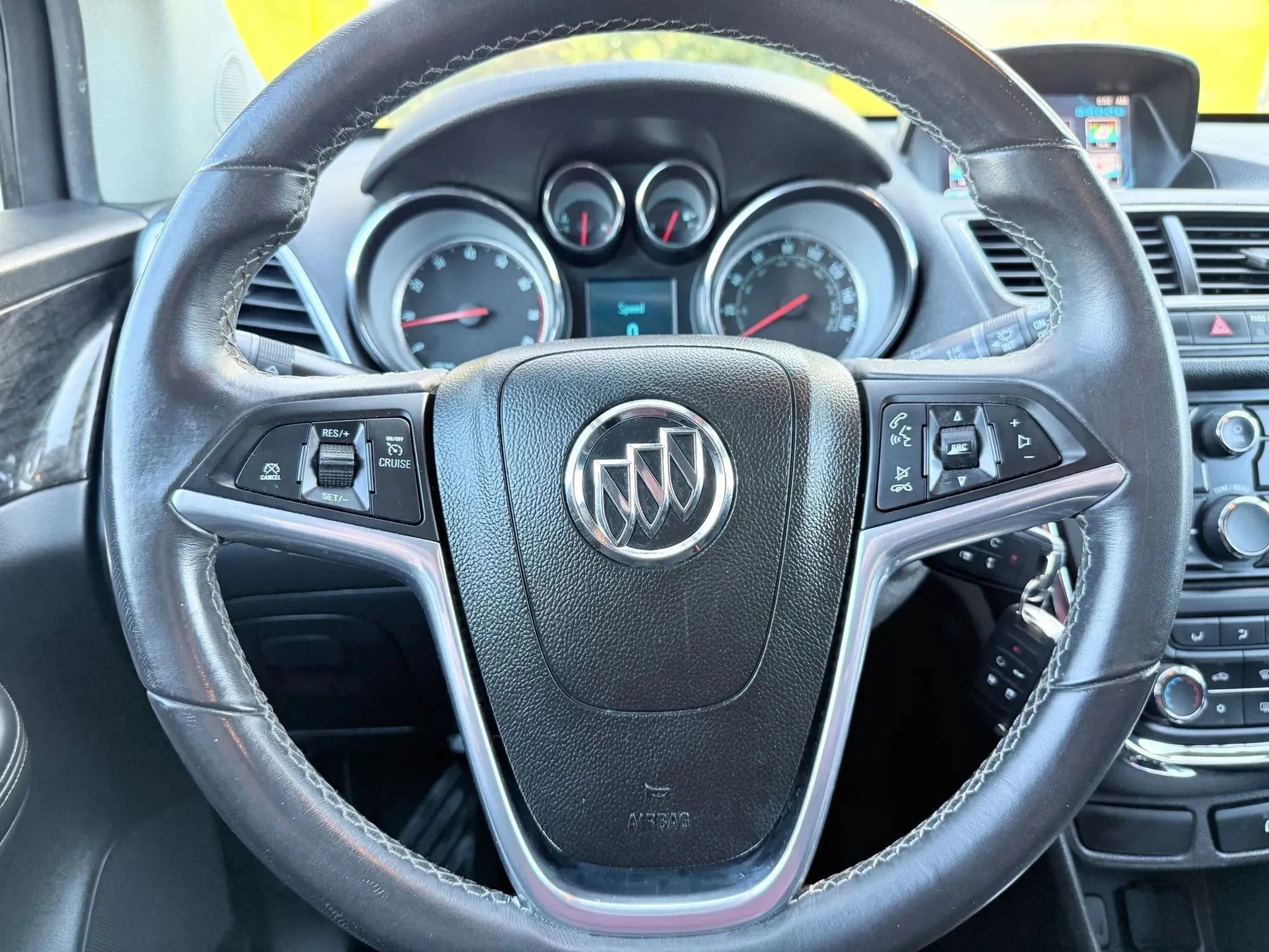 Used 2014 Buick Encore FWD image 11