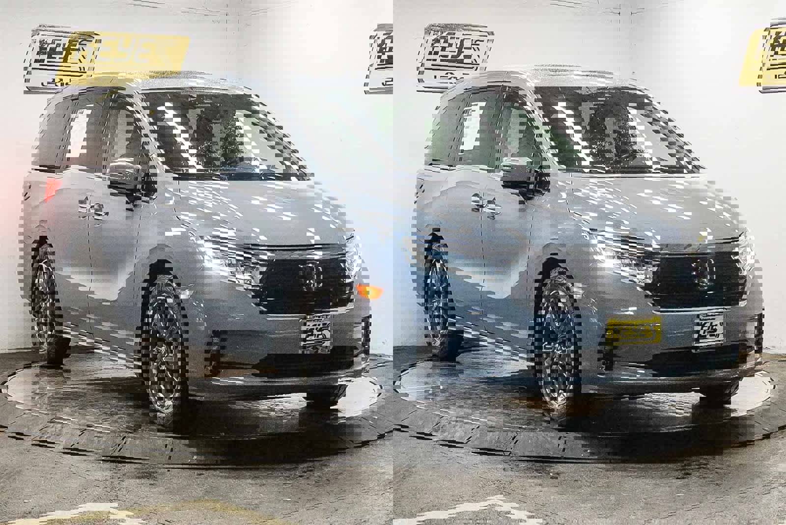 Used 2023 Honda Odyssey Elite image 5