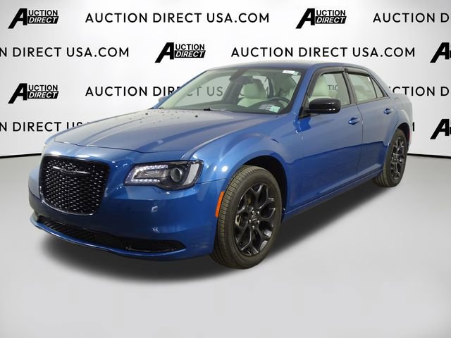 Used 2022 Chrysler 300 Touring w/ Sport Appearance Package image 1