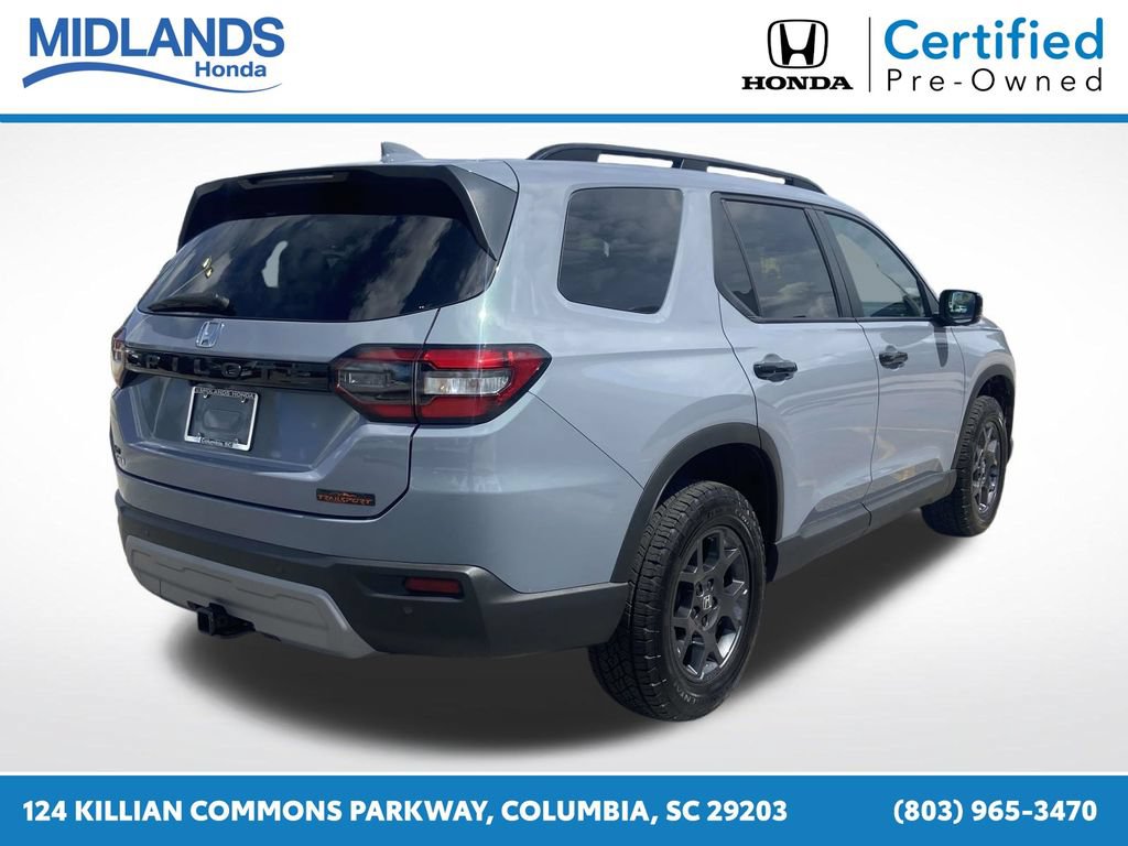 Certified 2025 Honda Pilot TrailSport image 6