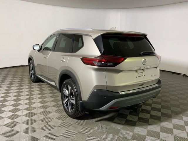 Used 2021 Nissan Rogue SL w/ Premium Package image 8