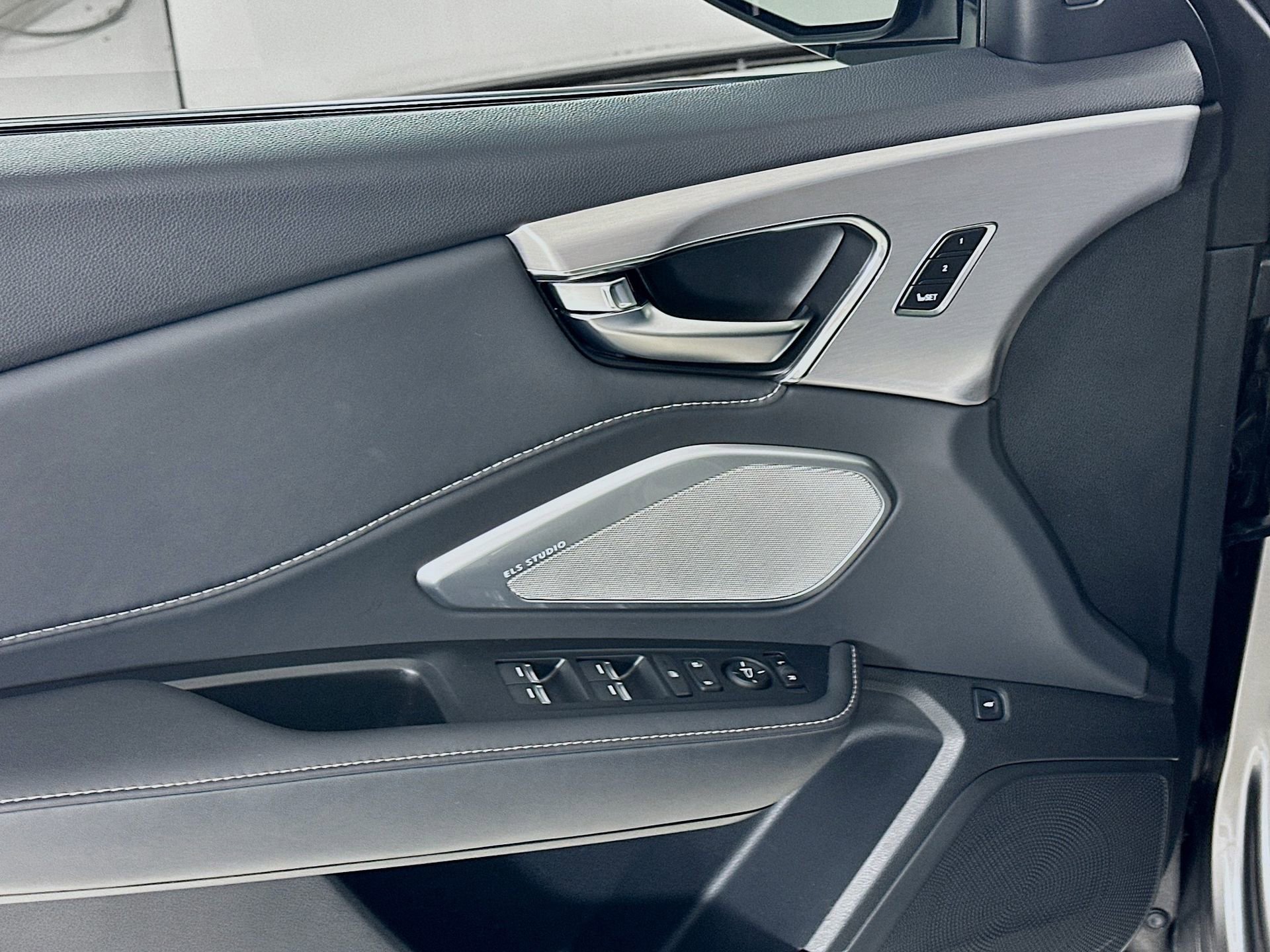 Used 2023 Acura RDX FWD w/ Technology Package image 19