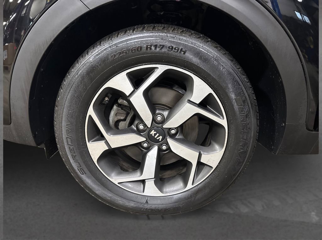 Used 2022 Kia Sportage LX image 12