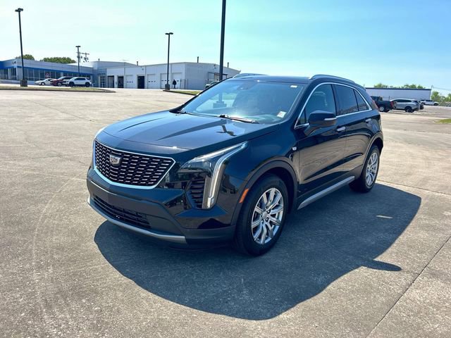 Used 2023 Cadillac XT4 Premium Luxury w/ Technology Package FWD image 8