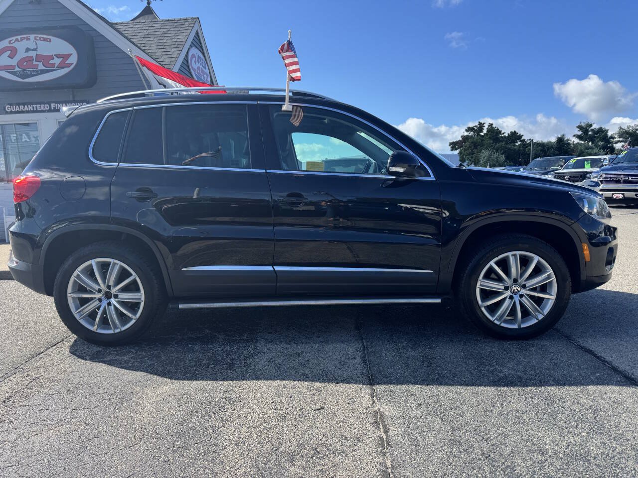 Used 2014 Volkswagen Tiguan SEL AWD/4WD image 12