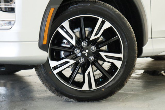 New 2026 Mitsubishi Eclipse Cross SEL AWD/4WD image 3