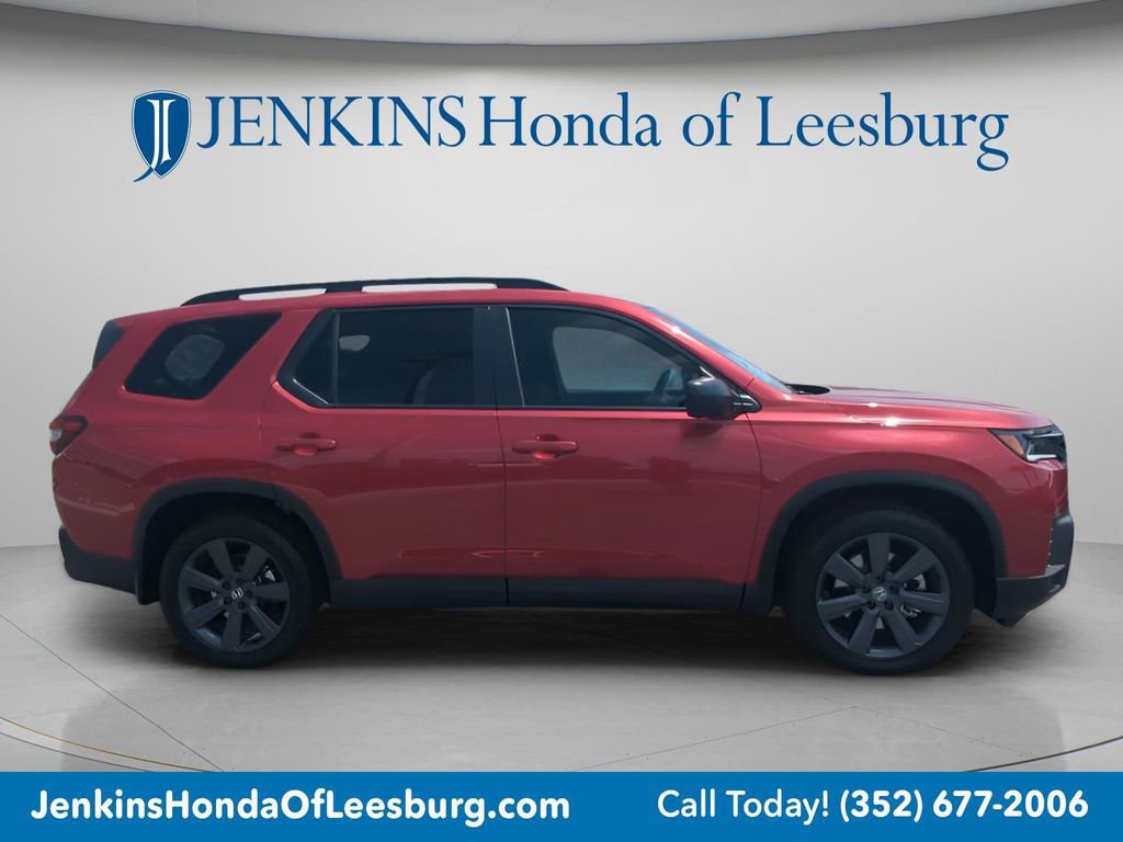 New 2026 Honda Pilot Sport image 2