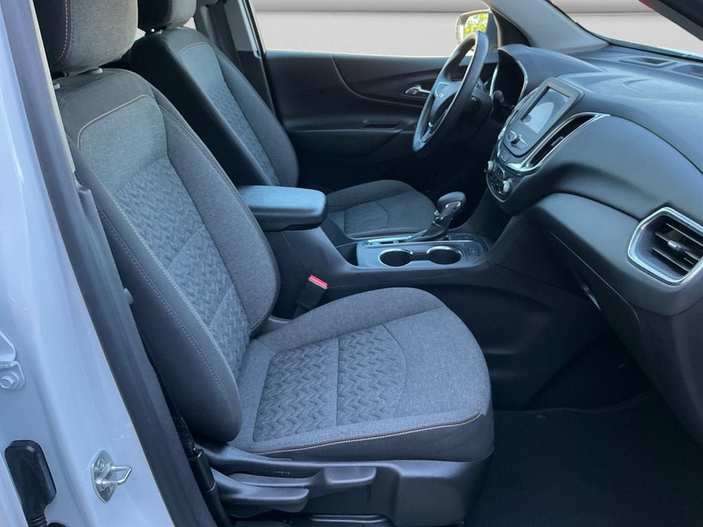 Used 2024 Chevrolet Equinox LT AWD/4WD image 15