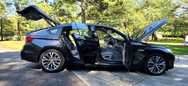 Used 2012 BMW 550i Gran Turismo w/ Driver Assistance Pkg image 2