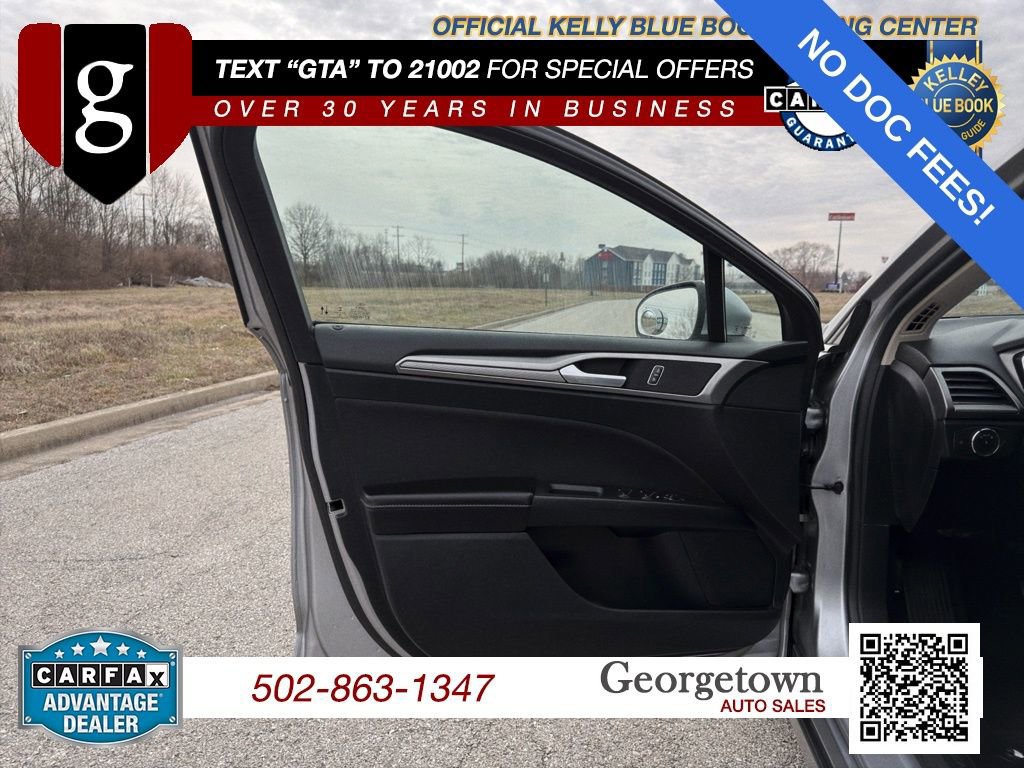 Used 2020 Ford Fusion SE FWD image 13
