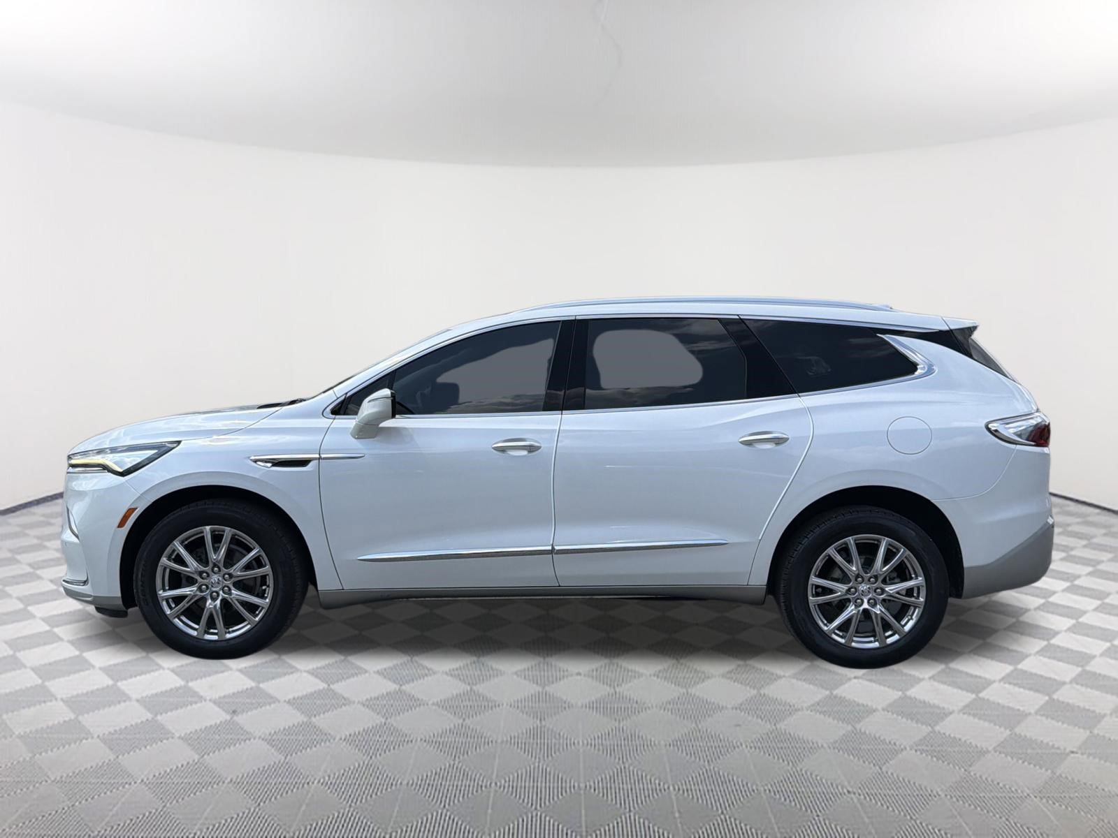 Certified 2023 Buick Enclave Essence w/ Experience Buick Package FWD image 2