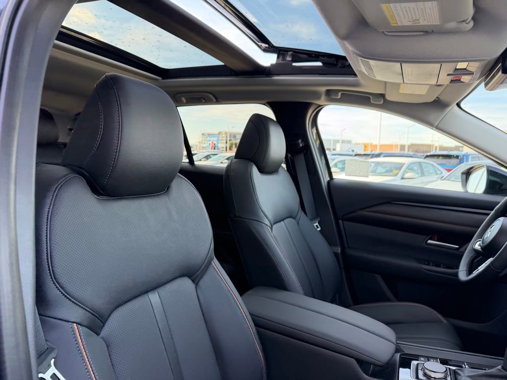 New 2026 MAZDA CX-50 AWD 2.5 Hybrid w/ Cargo Package image 21