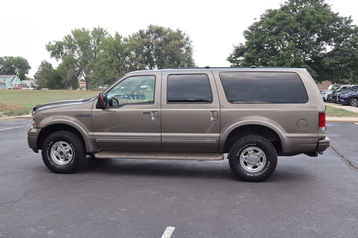 Used 2005 Ford Excursion Limited AWD/4WD image 9